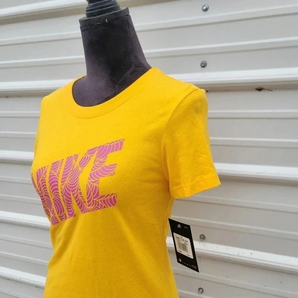 NWT NIKE DRI-FIT RUNNING WOMEN'S SHORT SLEEVE T-SHIRT Gold Yellow Pink Top XS - Picture 4 of 9